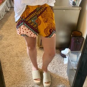 “One way” High waisted cotton shorts from LF